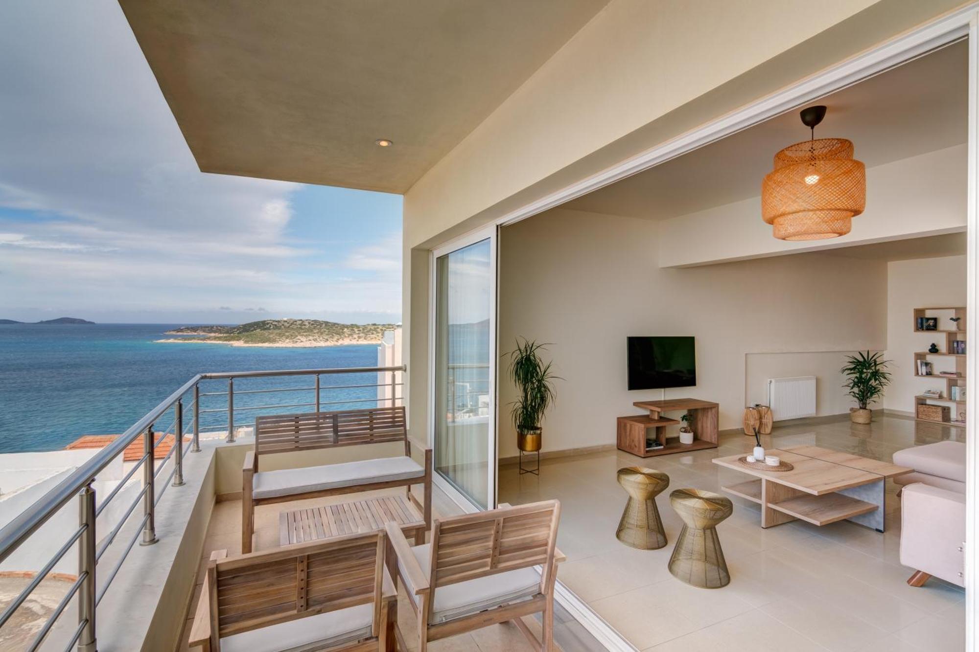 Oikies Luxury Apartments With Private Free Parking Area アイオス・ニコラオス エクステリア 写真